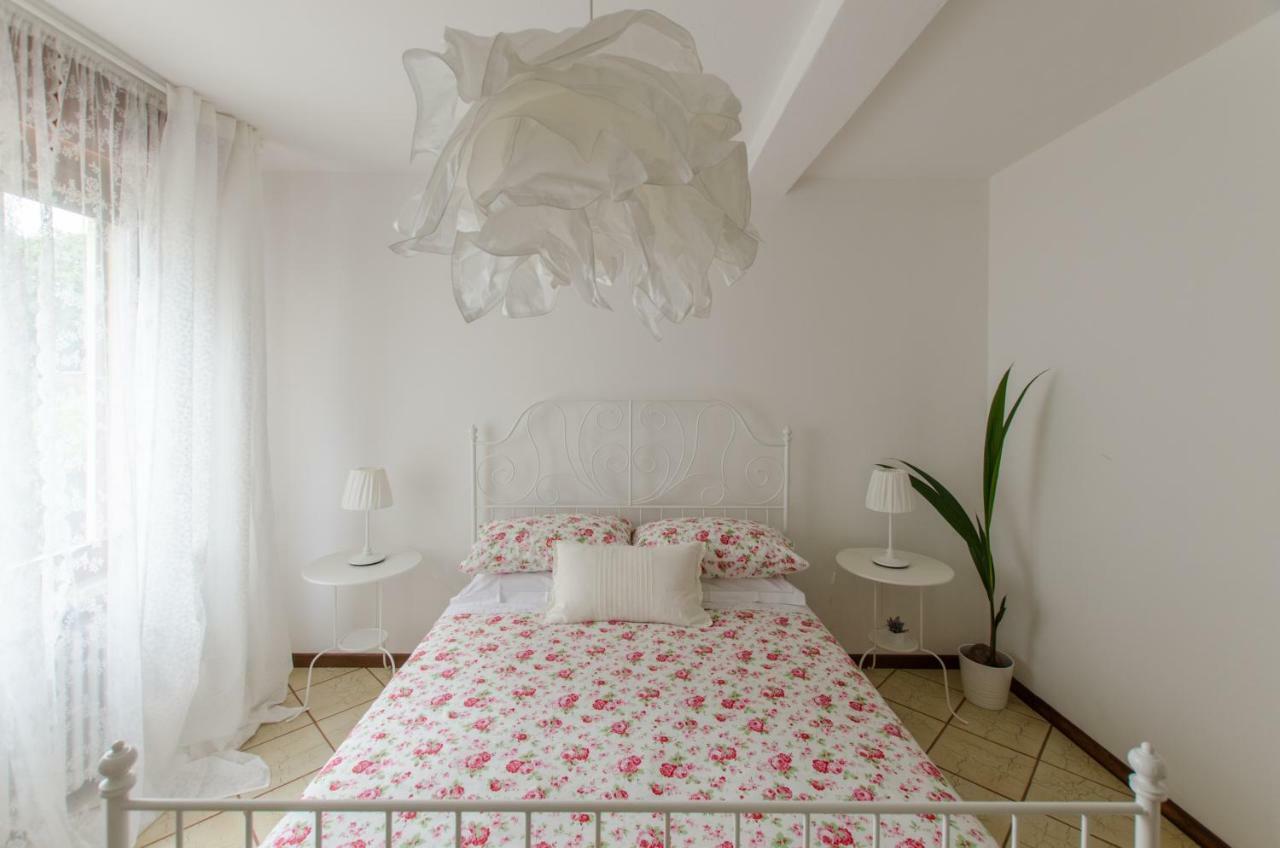Casa Marisa Daire Sirmione Dış mekan fotoğraf